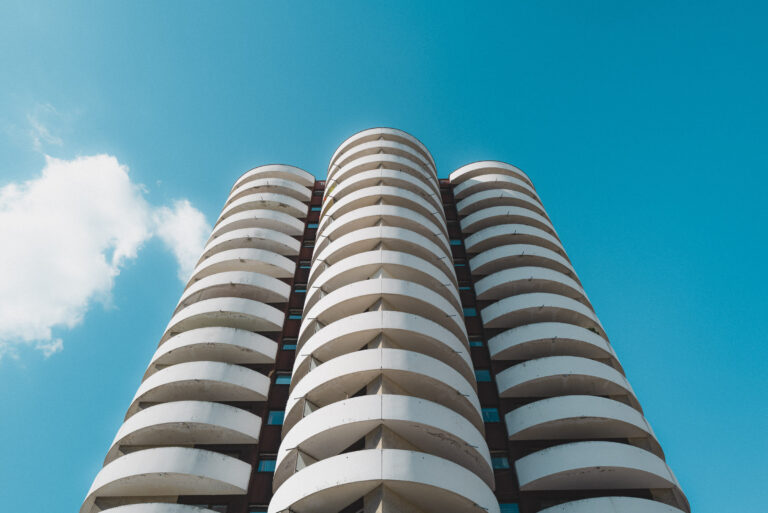 Modernist architecture Kukurydze Katowice - Andy Bar Journal